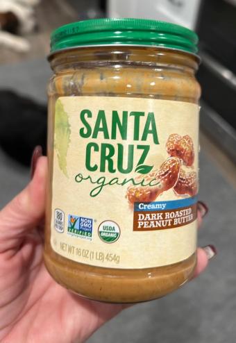 Santa Cruz Organic, Creamy dark roasted peanut butter, barcode: 0051500902882, has 0 potentially harmful, 0 questionable, and
    0 added sugar ingredients.
