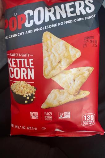 Popcorners, PopCorners The Crunchy And Wholesome Popped-Corn Snack Kettle Corn Sweet And Salty 1 Oz, barcode: 0893594002075, has 0 potentially harmful, 1 questionable, and
    1 added sugar ingredients.