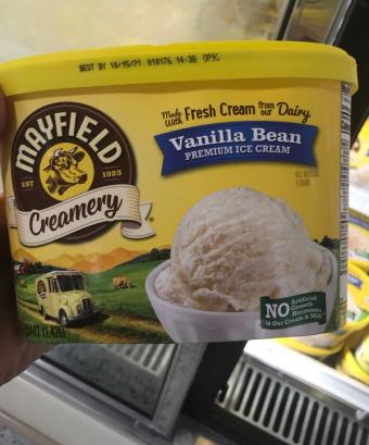 Mayfield Creamery, Mayfield Creamery Premium Vanilla Bean Ice Cream 1.5 qt, barcode: 0075243201477, has 0 potentially harmful, 2 questionable, and
    2 added sugar ingredients.