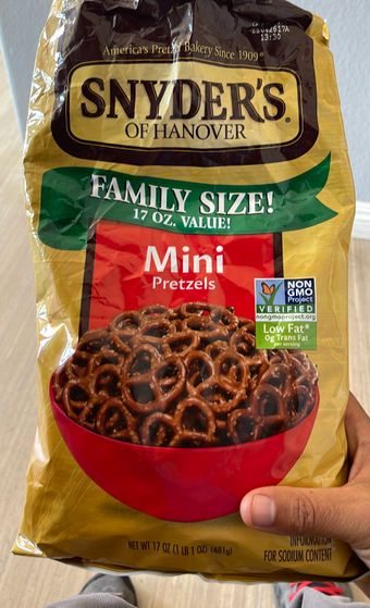 Snyder's-lance, Inc., MINI PRETZELS, barcode: 0077975093122, has 1 potentially harmful, 1 questionable, and
    3 added sugar ingredients.