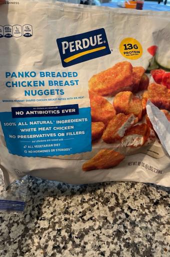 Perdue, Perdue chicken nuggets, barcode: 0072745806223, has 1 potentially harmful, 5 questionable, and
    2 added sugar ingredients.