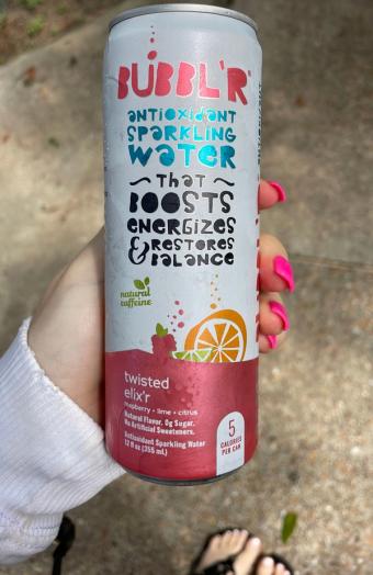 Bubbl'r, Bubblr Antioxidant Twisted Elix'r Sparkling Water 12 oz, barcode: 0028435399230, has 1 potentially harmful, 4 questionable, and
    1 added sugar ingredients.