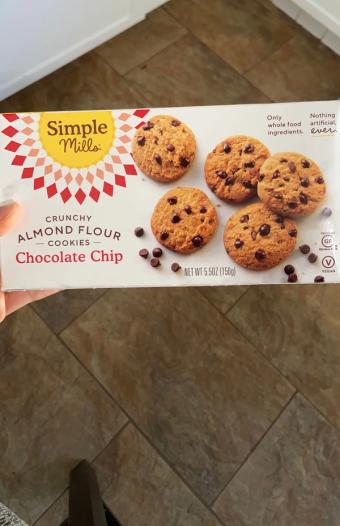 Simple Mills , CHOCOLATE CHIP CRUNCHY ALMOND FLOUR COOKIES, CHOCOLATE CHIP, barcode: 0856069005193, has 0 potentially harmful, 0 questionable, and
    2 added sugar ingredients.