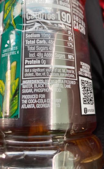 The Coca-cola Company, Gold Peak Sweetened Black Tea Bottle, 18.5 fl oz, barcode: 0083900005757, has 2 potentially harmful, 1 questionable, and
    1 added sugar ingredients.