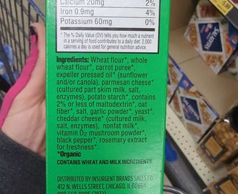 Pure Organic, Pure organic Parmesan Garlic Crackers, barcode: 0190912101039, has 2 potentially harmful, 1 questionable, and
0 added sugar ingredients.
