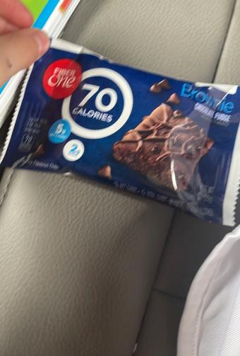 General Mills Sales, Inc., Fib1 70 Cal Choc Fudge Brwnie, barcode: 0016000506497, has 4 potentially harmful, 6 questionable, and
    1 added sugar ingredients.