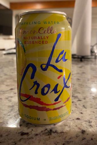 Lacroix, LaCroix Limon Cello Sparkling Water 12 fl oz, barcode: 0012993441111, has 0 potentially harmful, 1 questionable, and
    0 added sugar ingredients.