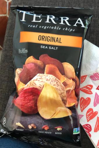 The Hain Celestial Group, Inc., ORIGINAL REAL VEGETABLE CHIPS, ORIGINAL, barcode: 0728229014508, has 1 potentially harmful, 2 questionable, and
    0 added sugar ingredients.