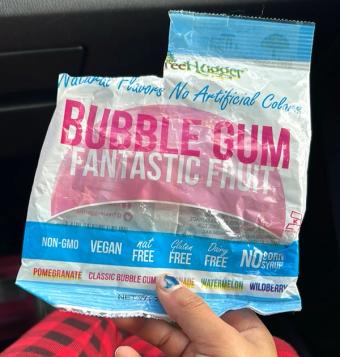 Ruger Llc, ALL NATURAL BUBBLE GUM, barcode: 0856293003255, has 0 potentially harmful, 3 questionable, and
    3 added sugar ingredients.