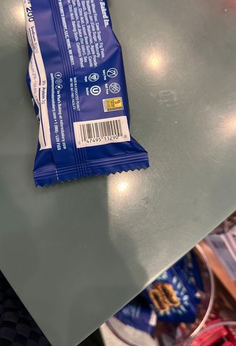 Kind Inc., KIND, PROTEIN PLUS BAR, PEANUT BUTTER DARK CHOCOLATE, PEANUT BUTTER DARK CHOCOLATE, barcode: 0602652170560, has 0 potentially harmful, 5 questionable, and
    3 added sugar ingredients.