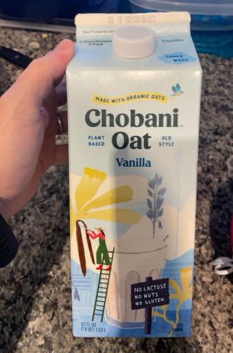 Chobani, Chobani Vanilla Oat Drink 52 fl oz, barcode: 0818290016997, has 1 potentially harmful, 3 questionable, and
    1 added sugar ingredients.