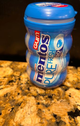 Perfetti Van Melle Usa Inc., FRESH MINT SUGARFREE GUM WITH GREEN TEA EXTRACT, FRESH MINT, barcode: 0073390014049, has 11 potentially harmful, 3 questionable, and
    1 added sugar ingredients.