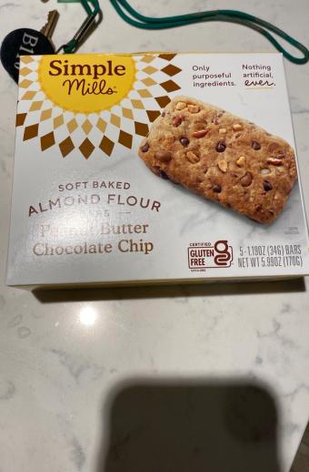 Simple Mills , Simple Mills Peanut Butter Chocolate Chip Almond Flour Bars 5 -1.19 oz Bars, barcode: 0856069005834, has 0 potentially harmful, 1 questionable, and
4 added sugar ingredients.