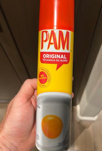 Conagra Brands, Inc., NO-STICK COOKING SPRAY, CANOLA OIL BLEND, ORIGINAL, barcode: 0064144030316, has 1 potentially harmful, 1 questionable, and
    0 added sugar ingredients.