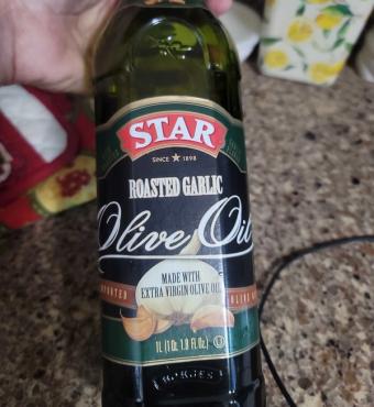 Star, Star Extra Virgin Roasted Garlic Olive Oil 1 Lt, barcode: 0073210001587, has 0 potentially harmful, 0 questionable, and
    0 added sugar ingredients.