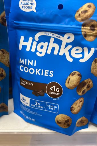 Highkey, Highkey Mini Chocolate Chip Cookies 2 oz, barcode: 0850004801031, has 1 potentially harmful, 4 questionable, and
    1 added sugar ingredients.