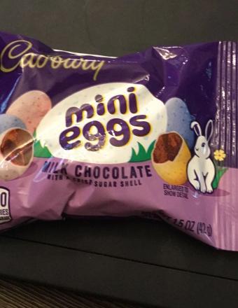 Cadbury, CADBURY MINI EGGS Milk Chocolate with Crisp Shell Candy, Easter, 1.5 oz, Bag, barcode: 0034000072521, has 6 potentially harmful, 5 questionable, and
    3 added sugar ingredients.