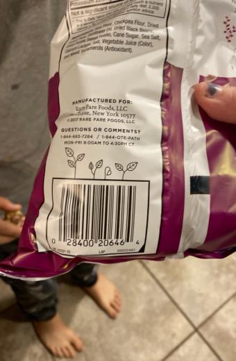 Off The Eaten Path, Off The Eaten Path Chickpea Veggie Crisps 6.25 oz, barcode: 0028400206464, has 0 potentially harmful, 1 questionable, and
1 added sugar ingredients.