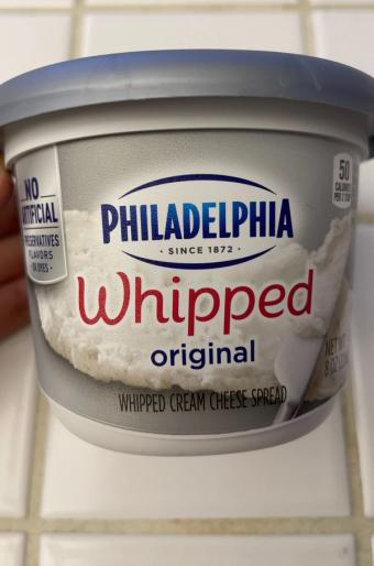 Philadelphia, Philadelphia Whipped Original Cream Cheese Cup (41648-00001 - C3434169) 8 oz (226g) English, barcode: 0021000619849, has 0 potentially harmful, 3 questionable, and
    0 added sugar ingredients.