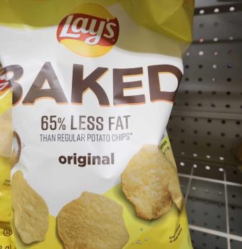 Frito-lay Company, ORIGINAL BAKED POTATO CRISPS, ORIGINAL, barcode: 0028400183826, has 1 potentially harmful, 3 questionable, and
2 added sugar ingredients.