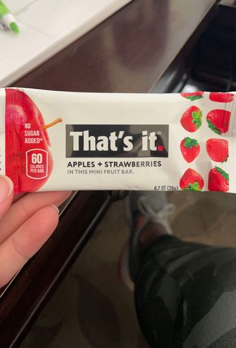 That's It Nutrition, Llc , APPLES + STRAWBERRIES MINI FRUIT BAR, APPLES + STRAWBERRIES, barcode: 0850397004996, has 0 potentially harmful, 0 questionable, and
    0 added sugar ingredients.