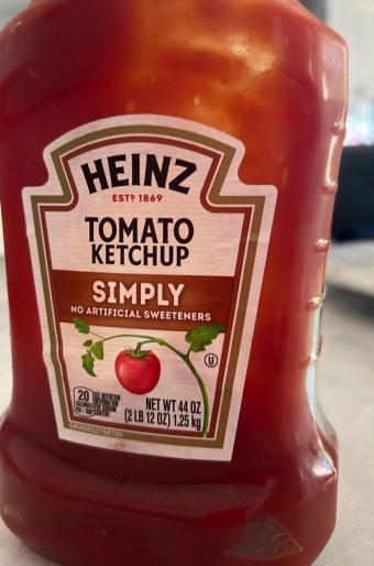 Heinz, Heinz 44 Oz Tomato Ketchup Kosher 1 Bottle Each (00013000052528), barcode: 0013000052528, has 0 potentially harmful, 1 questionable, and
1 added sugar ingredients.