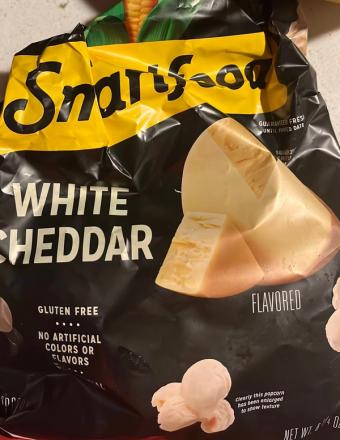 Smartfood, Smartfood Flavored Popcorn White Cheddar 6 3/4 Oz, barcode: 0028400314015, has 3 potentially harmful, 2 questionable, and
    0 added sugar ingredients.