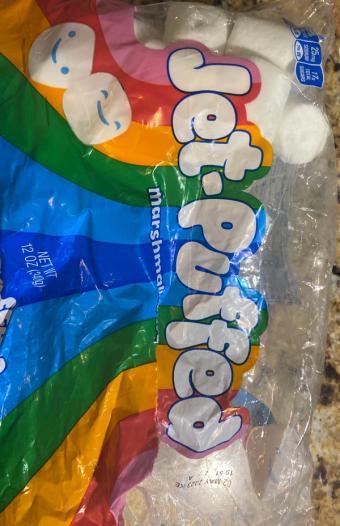 Jet-puffed, Jet-Puffed Marshmallows, barcode: 0600699003285, has 3 potentially harmful, 1 questionable, and
    3 added sugar ingredients.