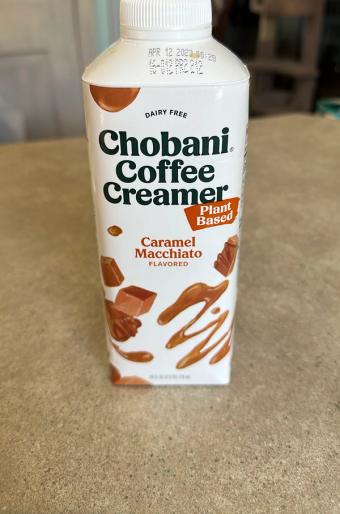 Chobani, Chobani Plant Based Caramel Macchiato Flavored Coffee Creamer 24 Fl Oz, barcode: 0818290018830, has 0 potentially harmful, 3 questionable, and
1 added sugar ingredients.