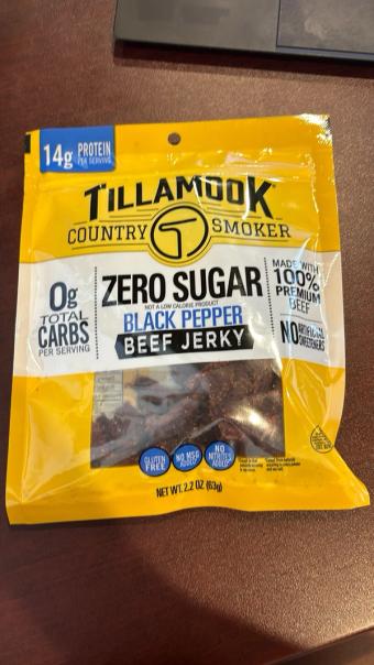 Tillamook Country Smoker, Tillamook Country Smoker Zero Sugar Black Pepper Beef Jerky 2.2 Oz, barcode: 0051943051246, has 1 potentially harmful, 0 questionable, and
    0 added sugar ingredients.