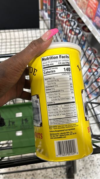 Lakeside, Lakeside Yellow Grits 28 Oz, barcode: 0071451051040, has 0 potentially harmful, 0 questionable, and
    0 added sugar ingredients.