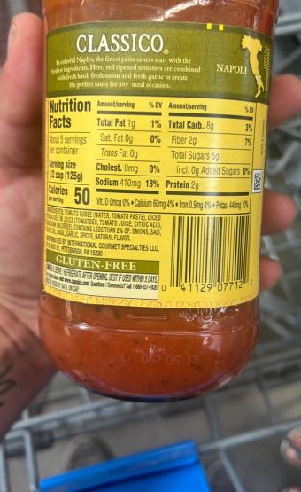 Riviana Foods Inc., TOMATO & BASIL PASTA SAUCE, TOMATO & BASIL, barcode: 0041129077122, has 0 potentially harmful, 2 questionable, and
    0 added sugar ingredients.