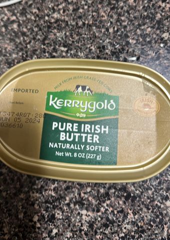 Gs1 Ireland, NATURALLY SOFTER PURE IRISH BUTTER, barcode: 0767707001678, has 0 potentially harmful, 0 questionable, and
    0 added sugar ingredients.