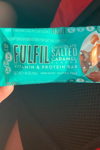 Fulfil, Fulfil Chocolate Salted Caramel Flavor Vitamin & Protein Bar 1.41 Oz, barcode: 0851724008243, has 3 potentially harmful, 5 questionable, and
    0 added sugar ingredients.