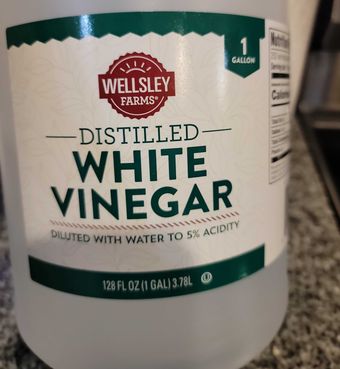 Bj's Wholesale Club / Corporate Brands, DISTILLED WHITE VINEGAR, barcode: 0888670098561, has 0 potentially harmful, 0 questionable, and
    0 added sugar ingredients.