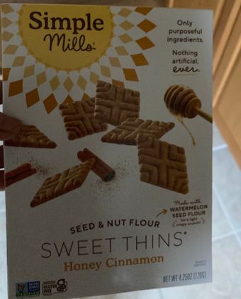 Simple Mills , Simple Mills Seed & Nut Flour Honey Cinnamon Sweet Thins 4.25 oz, barcode: 0856069005643, has 0 potentially harmful, 0 questionable, and
    2 added sugar ingredients.