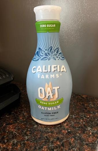 Califia Farms, Califia Farms Zero Sugar Oatmilk 48 Fl Oz, barcode: 0813636023066, has 0 potentially harmful, 3 questionable, and
2 added sugar ingredients.