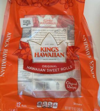 King's Hawaiian Bakery West, HAWAIIAN SWEET ROLLS, barcode: 0073435000044, has 2 potentially harmful, 4 questionable, and
    1 added sugar ingredients.