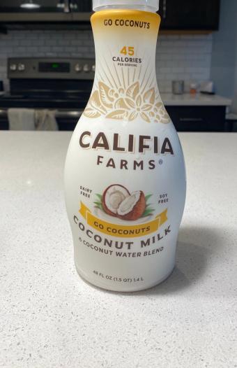 Califia Farms, Lp, COCONUT MILK & COCONUT WATER BLEND, GO COCONUTS, barcode: 0813636020638, has 0 potentially harmful, 0 questionable, and
    0 added sugar ingredients.