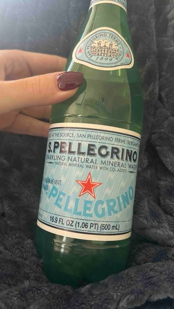 Sanpellegrino Usa, Inc., SPARKLING NATURAL MINERAL WATER WITH NATURAL CO2 ADDED, barcode: 0041508800082, has 0 potentially harmful, 0 questionable, and
    0 added sugar ingredients.