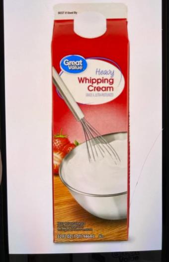 Great Value, Heavy whipping cream, barcode: 0605388187185, has 2 potentially harmful, 2 questionable, and
    0 added sugar ingredients.