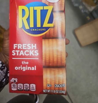 Nabisco Biscuit Company, ORIGINAL FRESH STACKS CRACKERS, ORIGINAL, barcode: 0044000031138, has 2 potentially harmful, 4 questionable, and
    2 added sugar ingredients.
