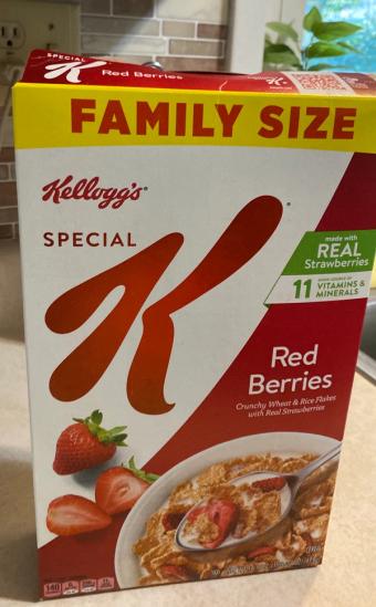 The Kellogg Company , SPECIAL K RED BERRIES WITH REAL STRAWBERRIES , barcode: 0038000143717, has 0 potentially harmful, 0 questionable, and
2 added sugar ingredients.