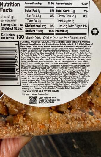 Pub mix ounce barrel savory snack mix, barcode: 0041780052728, has 11 potentially harmful, 13 questionable, and
    7 added sugar ingredients.