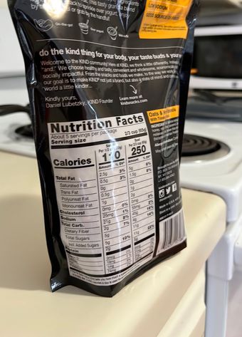 Kind Inc., KIND, HEALTHY GRAINS, CLUSTERS WITH TOASTED COCONUT, OATS & HONEY, OATS & HONEY, barcode: 0602652171864, has 1 potentially harmful, 1 questionable, and
3 added sugar ingredients.