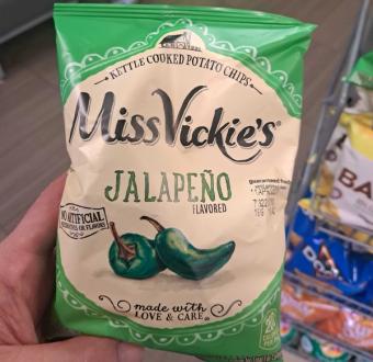Miss Vickie's, Miss Vickie's Jalapeno Flavored Kettle Cooked Potato Chips 1.375 Oz Bag, barcode: 0028400012553, has 4 potentially harmful, 1 questionable, and
1 added sugar ingredients.