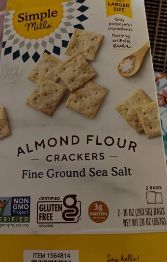 Simple Mills , Almond Flour Crackers, barcode: 0856069005957, has 0 potentially harmful, 1 questionable, and
    0 added sugar ingredients.