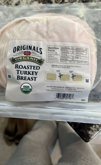 Dietz & Watson, Dietz and Watson Turkey Breast, barcode: 0031506627187, has 0 potentially harmful, 0 questionable, and
    0 added sugar ingredients.