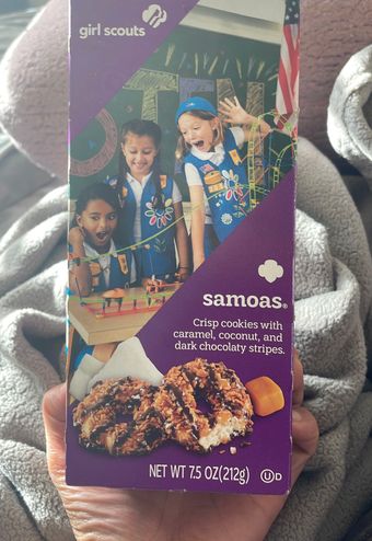 President Baking Company, Inc., SAMOAS CRISP COOKIES WITH CARAMEL, COCONUT, AND DARK CHOCOLATY STRIPES, SAMOAS, barcode: 0082011570727, has 8 potentially harmful, 3 questionable, and
4 added sugar ingredients.