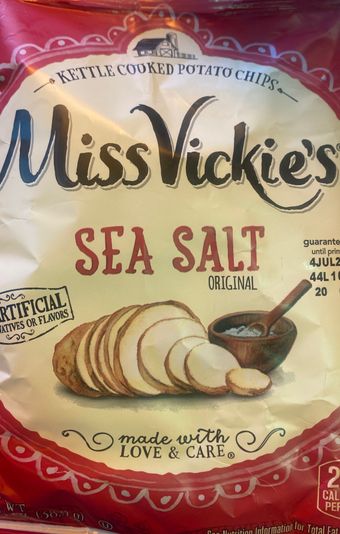 Miss Vickie's, Miss Vickie's Kettle Cooked Sea Salt Original Potato Chips 1.375 Oz Bag, barcode: 0028400009973, has 2 potentially harmful, 0 questionable, and
    0 added sugar ingredients.